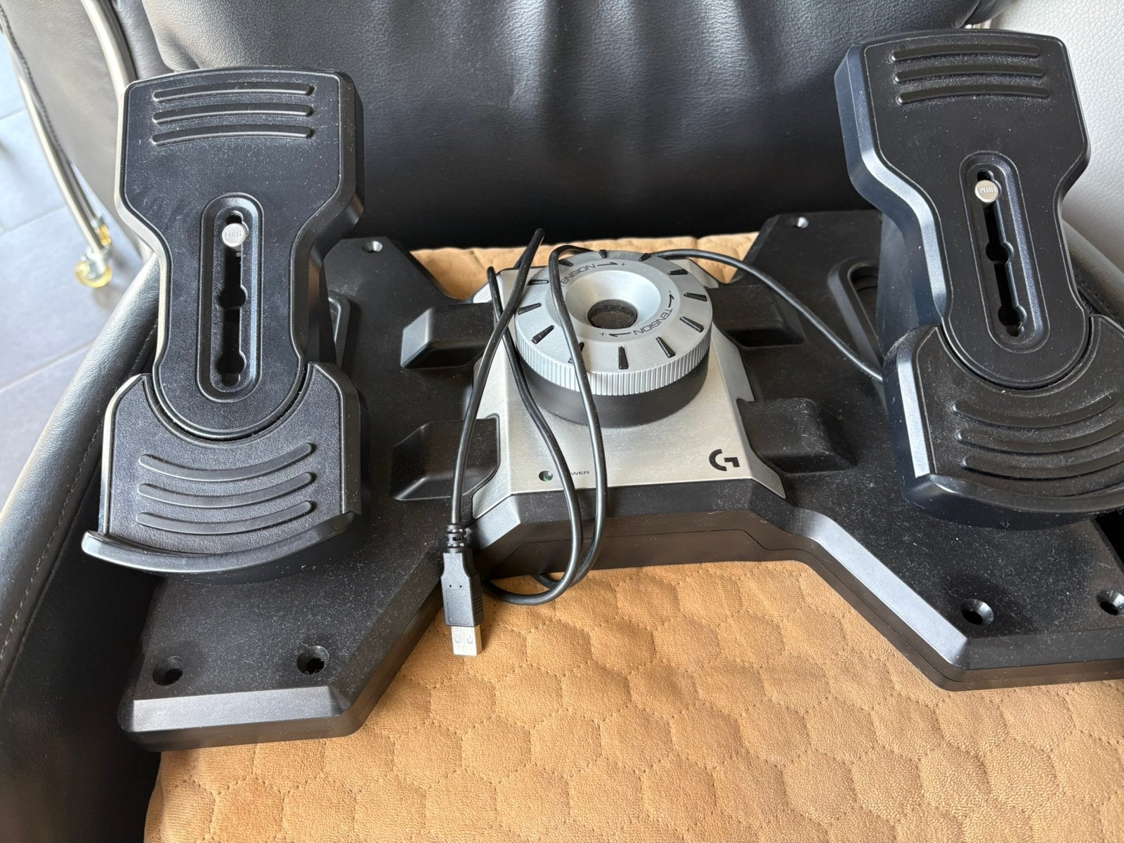 Joystick en Flight Rudder Pedals, Computers en Software, Ophalen, Zo goed als nieuw