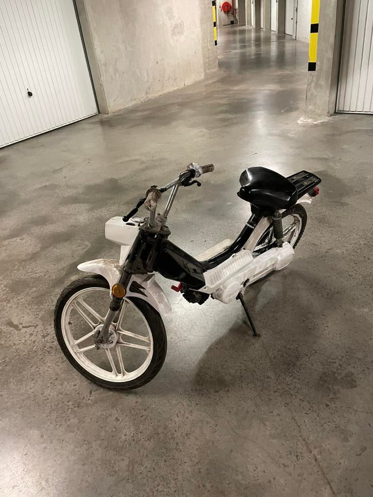 Honda camino alle twee a klasse, Enlèvement