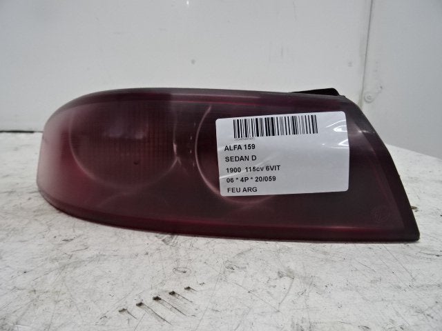 FEU ARRIÈRE GAUCHE Alfa Romeo 159 (939AX) (01-2005/12-2012), Autos : Pièces & Accessoires, Utilisé, Alfa Romeo