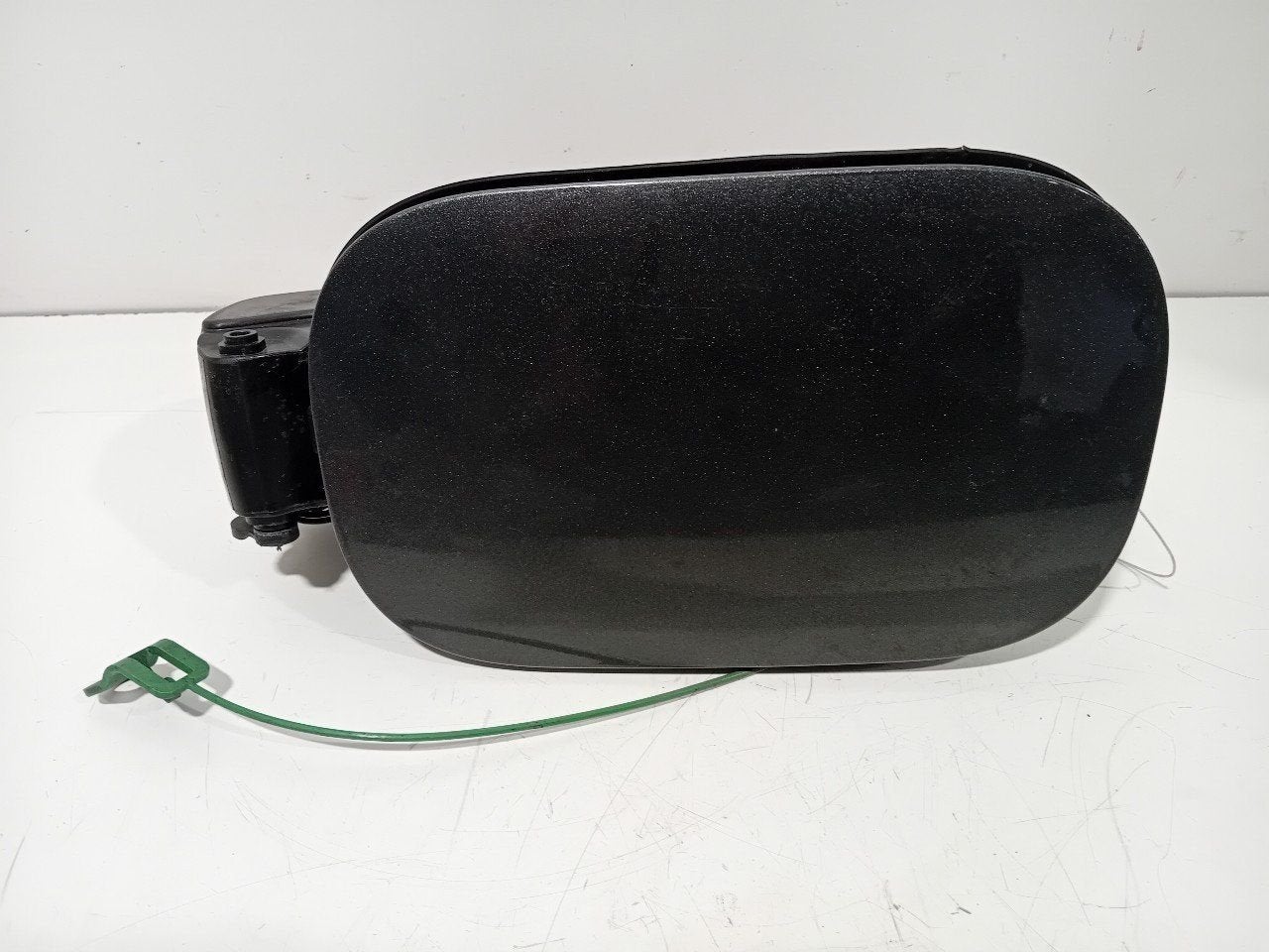Tank klep Ford Kuga, Onderdelen@venauto.nl, Van der Ven Autorecycling B.V., Gebruikt, Ettenseweg 76, 4706 PB Roosendaal, The Netherlands
