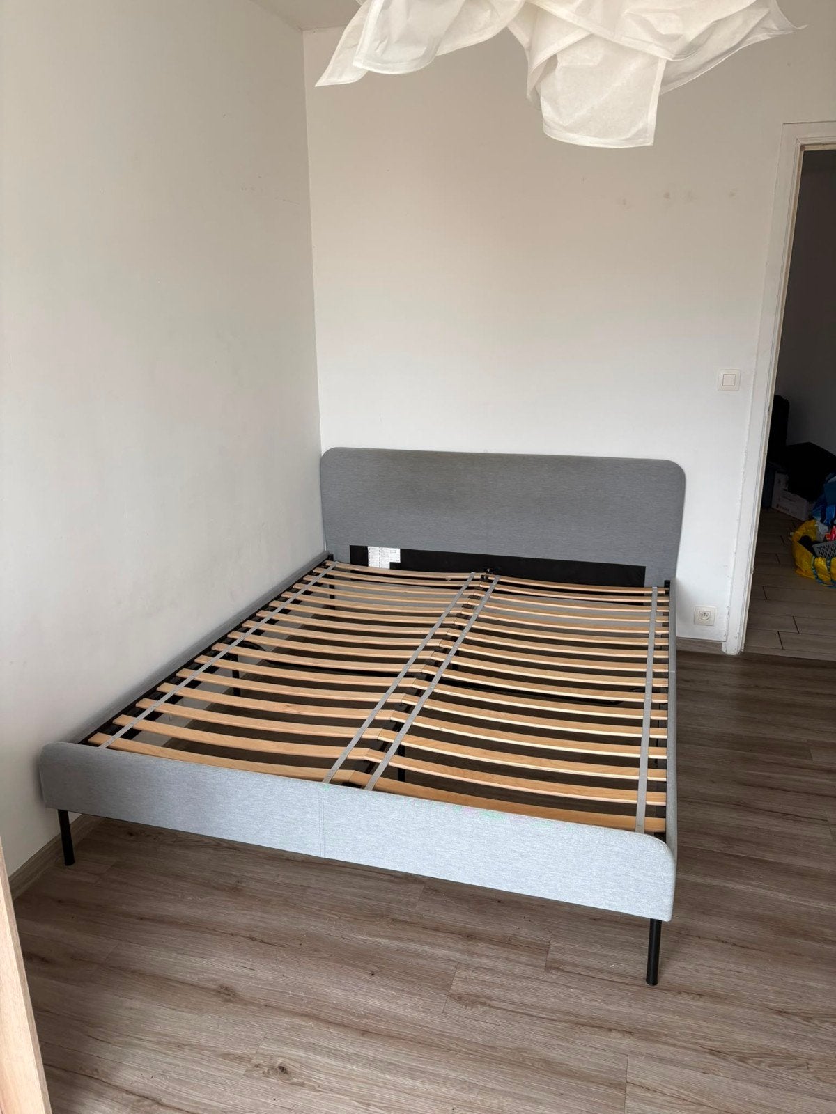 IKEA SLATTUM Bed Frame – 180x200 cm (Very Good Condition), Huis en Inrichting, Slaapkamer | Bedden, Ophalen, Tweepersoons, Zo goed als nieuw