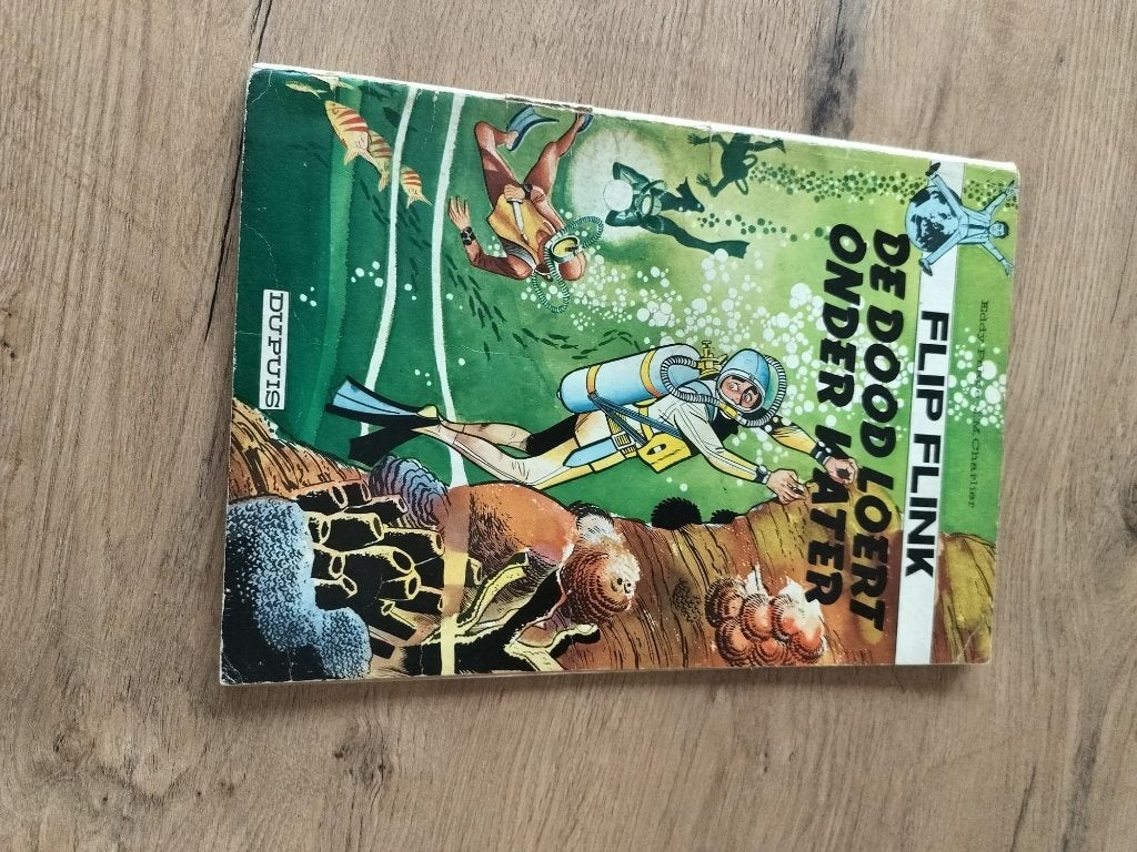 flip flink de dood loert onder water 1ste druk 1962, Boeken, Stripverhalen, Ophalen of Verzenden
