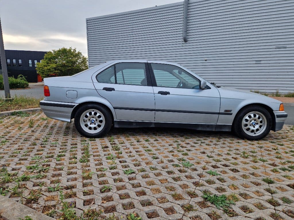 BMW 318 TDS 1996 Oldtimer Klaar voor licentie, foto 10