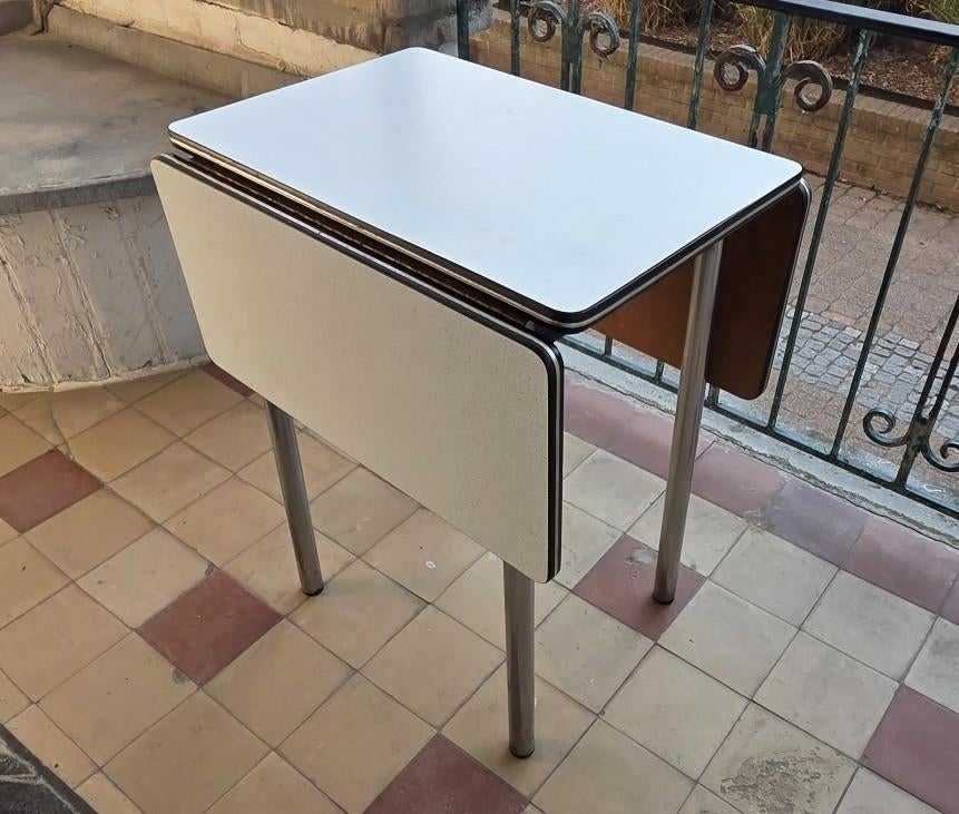 Table et 4 chaises vintage en Formica, Maison & Meubles, Tables | Tables à manger, Quatre personnes, Vintage, 50 à 100 cm, Comme neuf