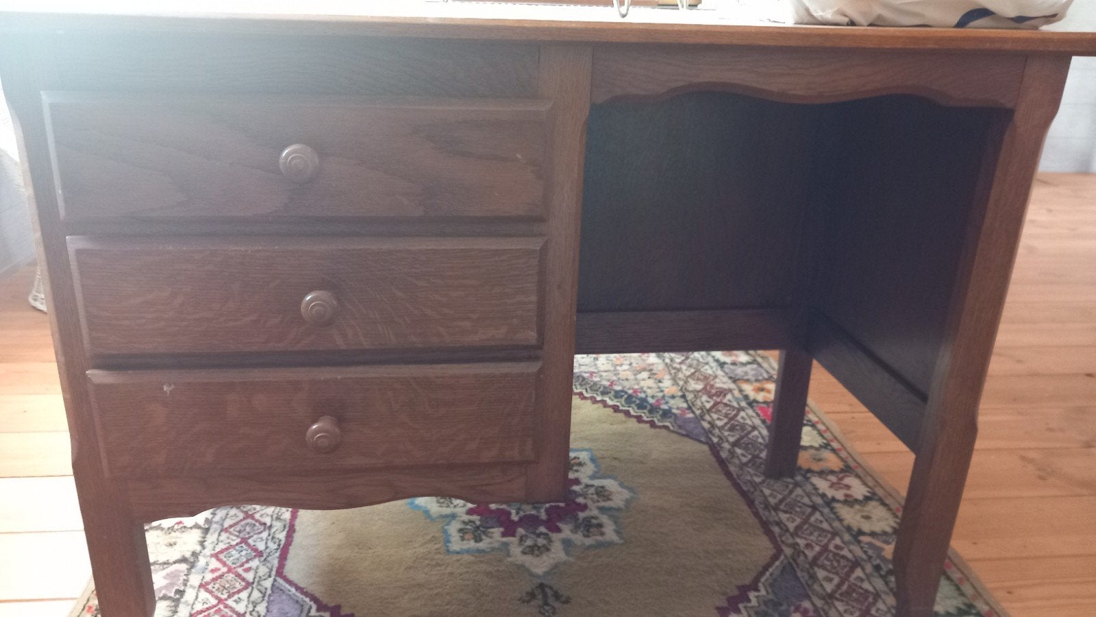 bureau met 3 laden, Enlèvement