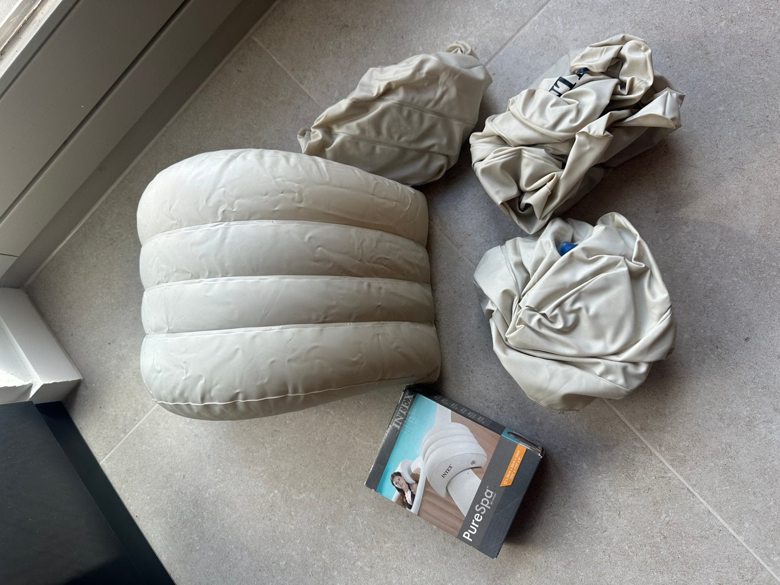 5 coussins gonflables intex pure spa, Jardin & Terrasse, Enlèvement, Comme neuf