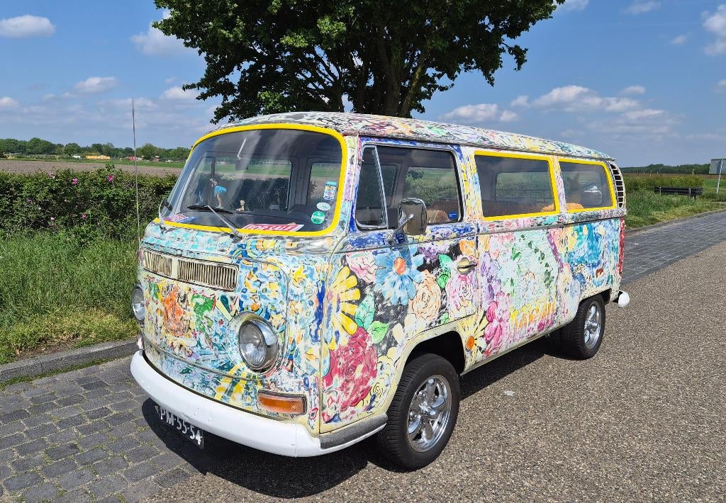 Volkswagen T2a 1968 "Flower Child", Autos, 4 portes, Autres couleurs, Autre carrosserie, 5 places