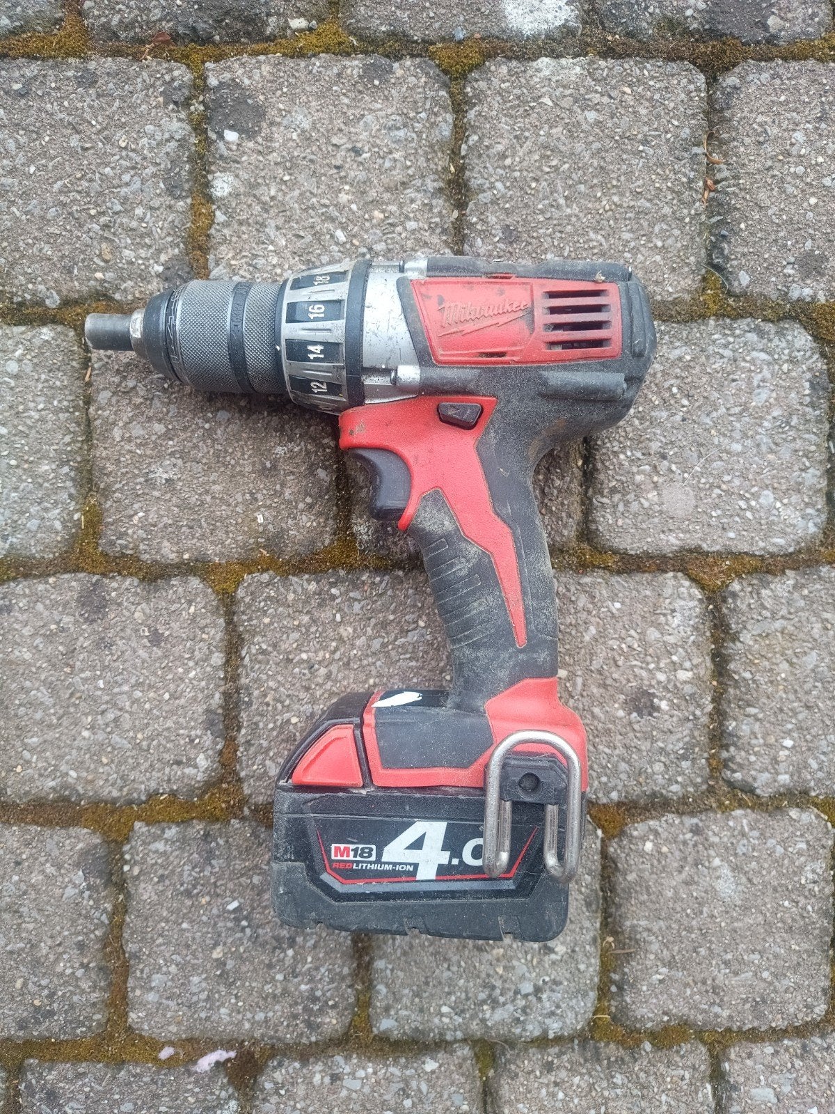 boor Milwaukee, Doe-het-zelf en Bouw, Ophalen, Gebruikt, Boor- en Schroefmachine, Variabele snelheid