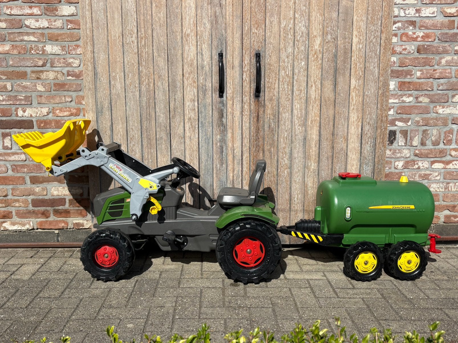 Tractor Fendt met frontlader en watervat, Enlèvement ou Envoi, Comme neuf, Véhicule à pédales