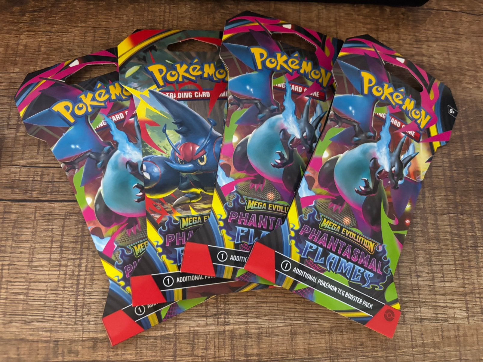 Lot de 4 boosters à manches Phantasmal Flames ENG, Enlèvement ou Envoi, Neuf, Booster