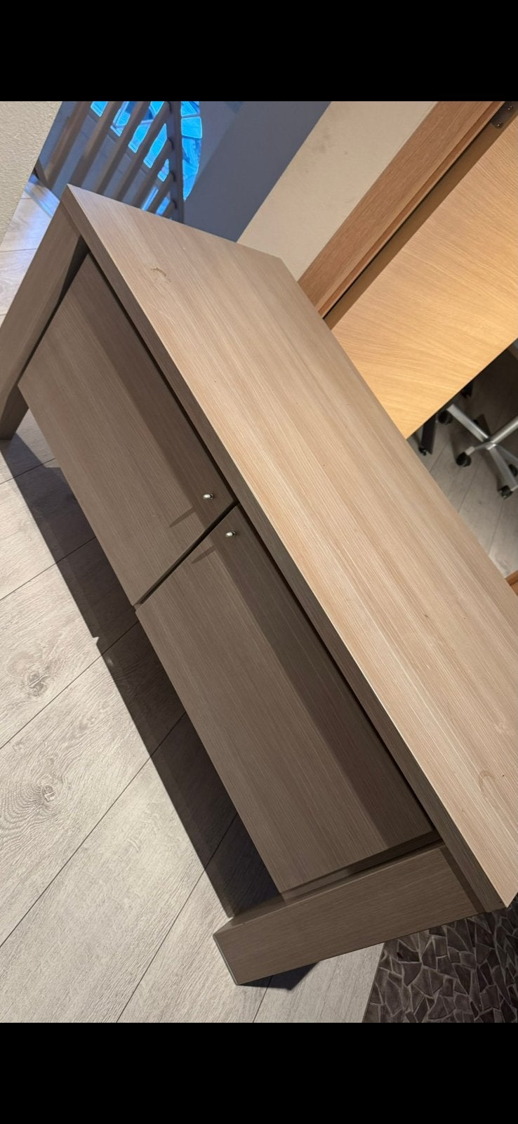 Tv kast, Ophalen