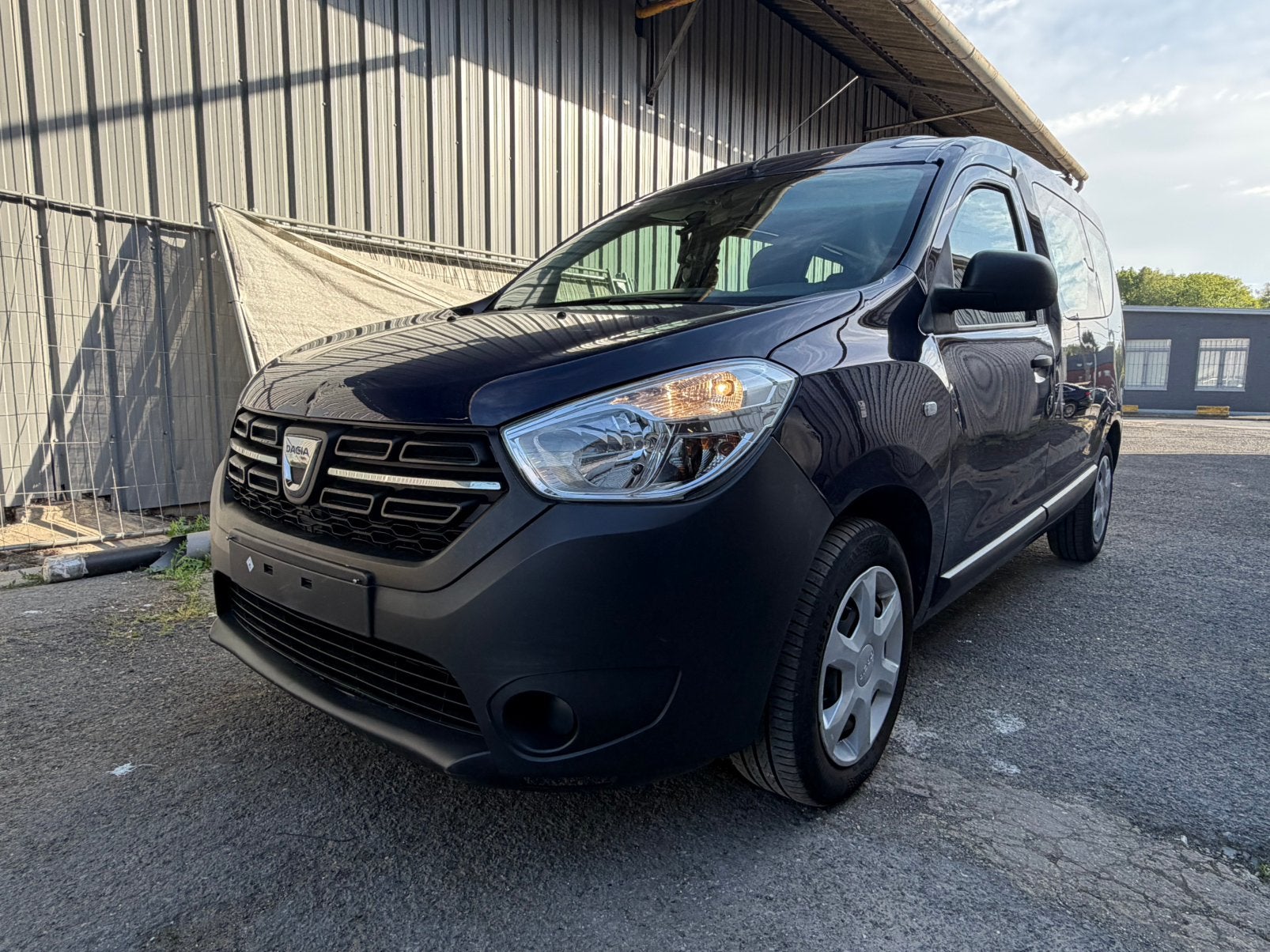 DACIA DOKKER, Auto's, Dacia, Voorwielaandrijving, Particulier, Dokker, 75 kW