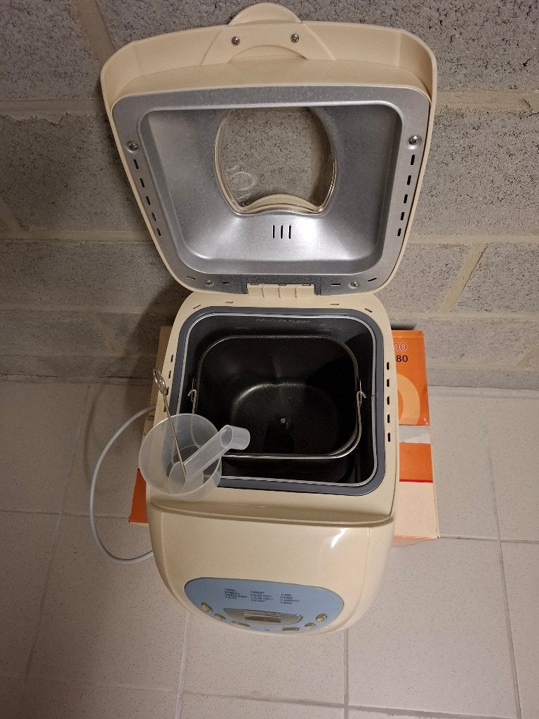 Machine à pain, Ophalen, 800 tot 1200 gram deeg, Zo goed als nieuw, Zonder timer