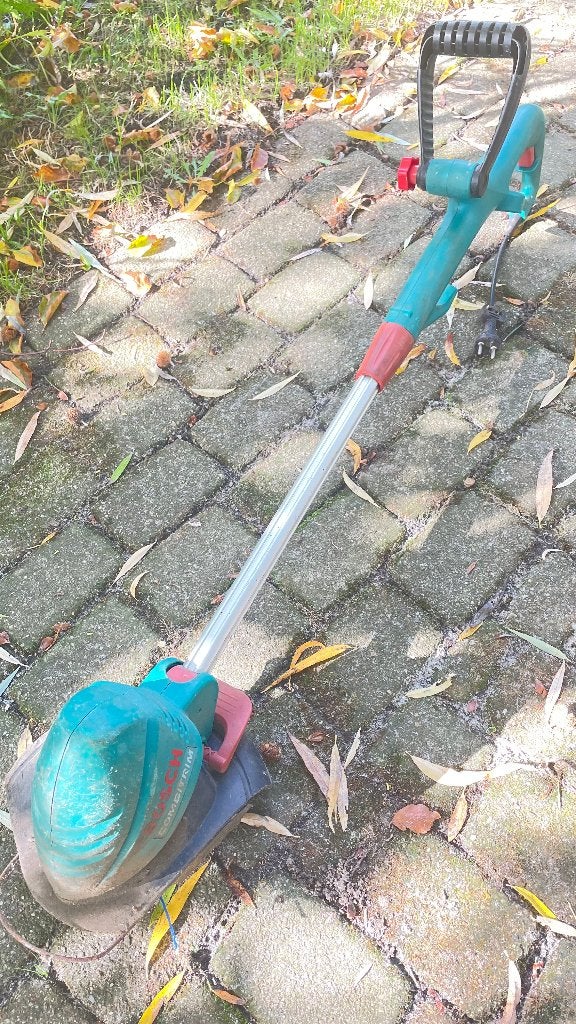 Bosch grastrimmer, Ophalen of Verzenden, Gebruikt, 10 tot 30 cm, Elektrisch