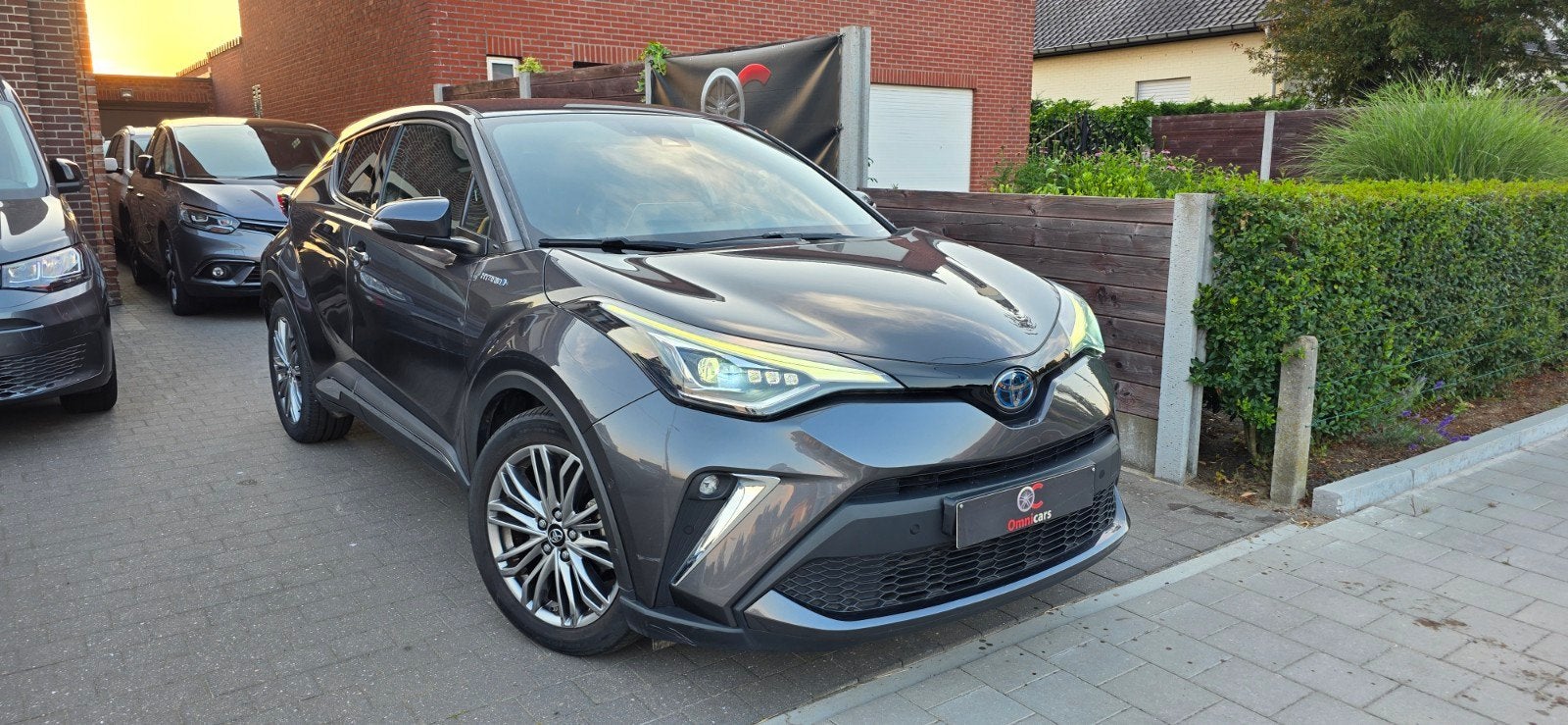 Toyota C-HR 2.0 Hybrid 2021 / 22.000km / 1ste EIG + GARANTIE, Auto's, Euro 6, Leder en Stof, 1987 cc, Zilver of Grijs