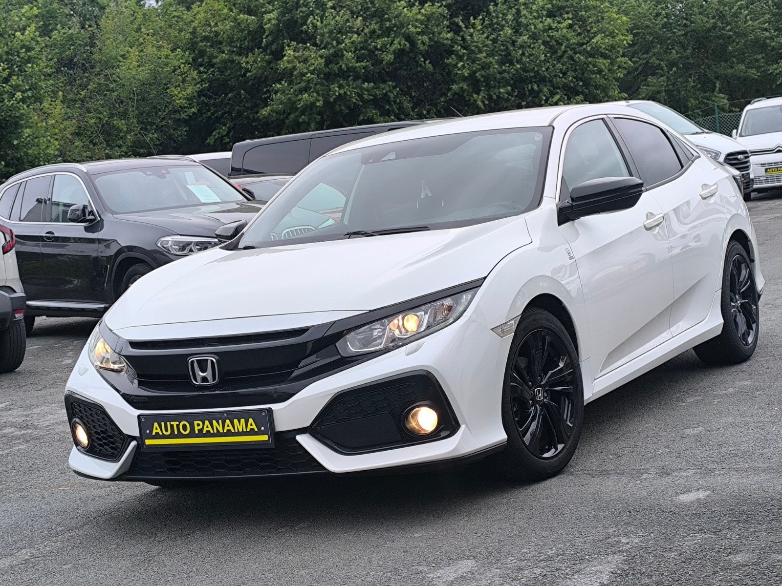 Honda Civic 1.0 iVTEC 130CV B.AUT CVT ELEGANCE BLACK EDITION, Autos, Honda, 1355 kg, Achat, Euro 6, Entreprise