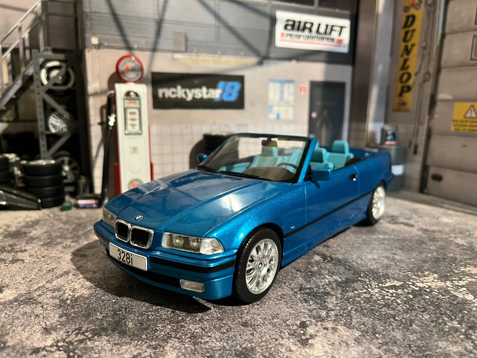 1:18 BMW series 3 E36 cabriolet - nieuw in de doos, Hobby en Vrije tijd, Ophalen of Verzenden, Zo goed als nieuw, Auto