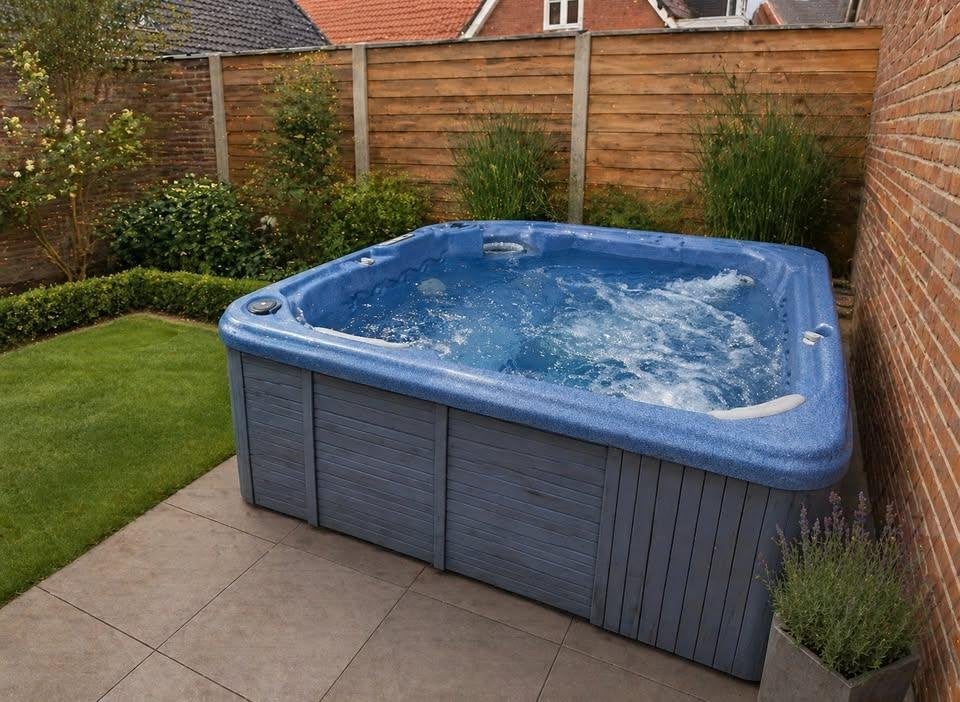 tweedehandse hotspring jacuzzi te koop, Ophalen, Zo goed als nieuw, Afdekzeil, Vast