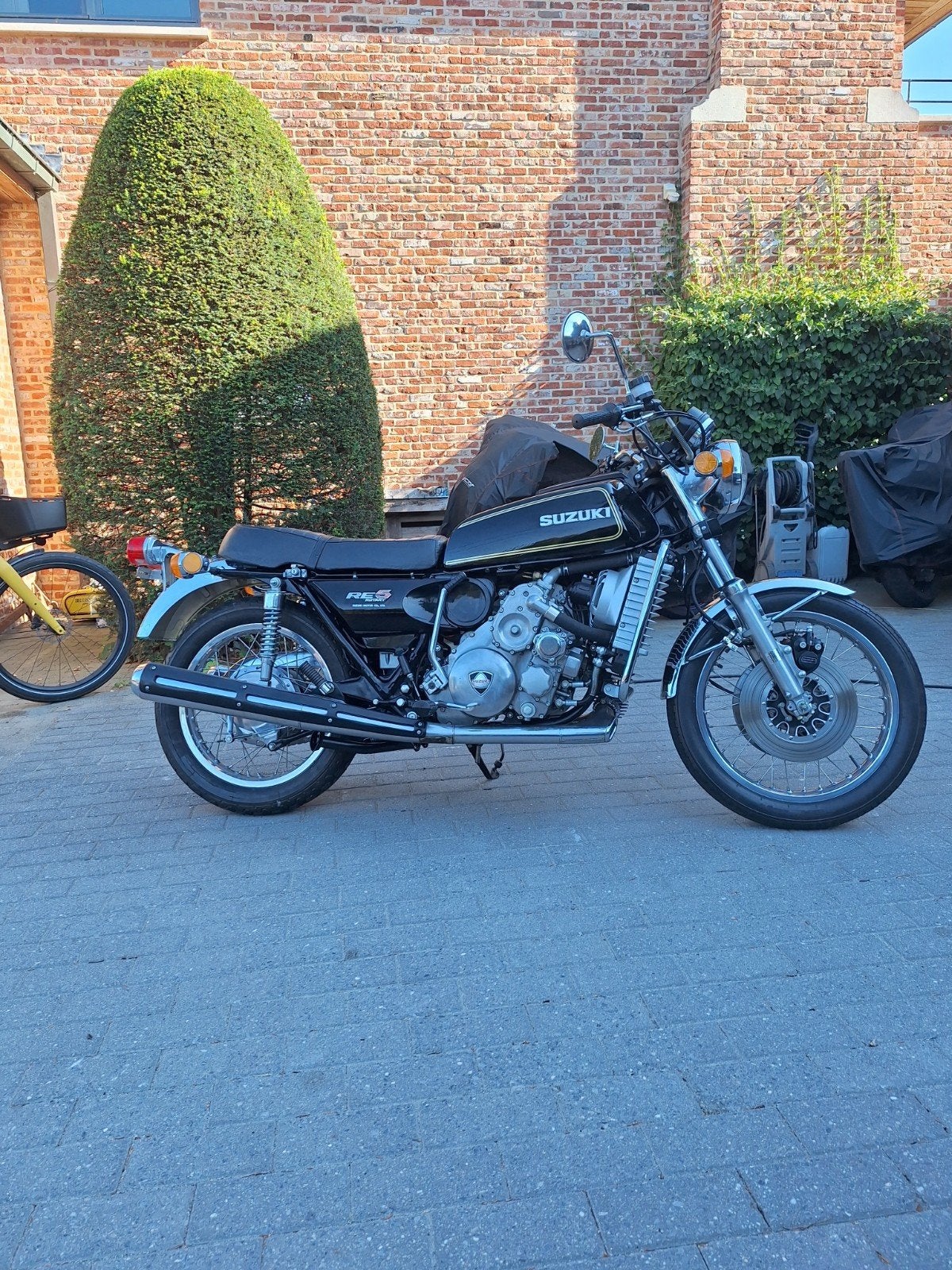 Suzuki RE5 ROTARY WANKEL1976, Enlèvement