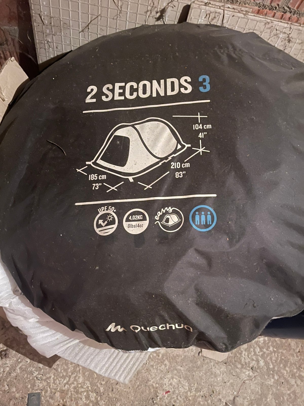 Tent Quechua -+ 2 persoons luchtmatras, Ophalen, Zo goed als nieuw