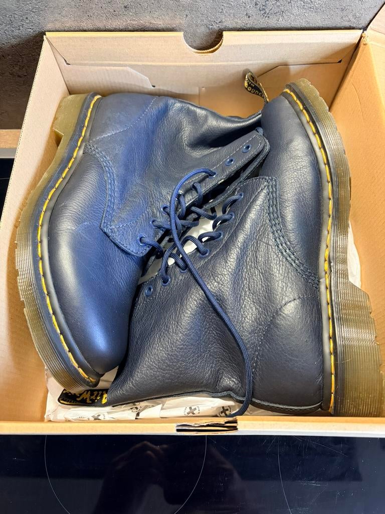 Dr Martens, Enlèvement, Comme neuf