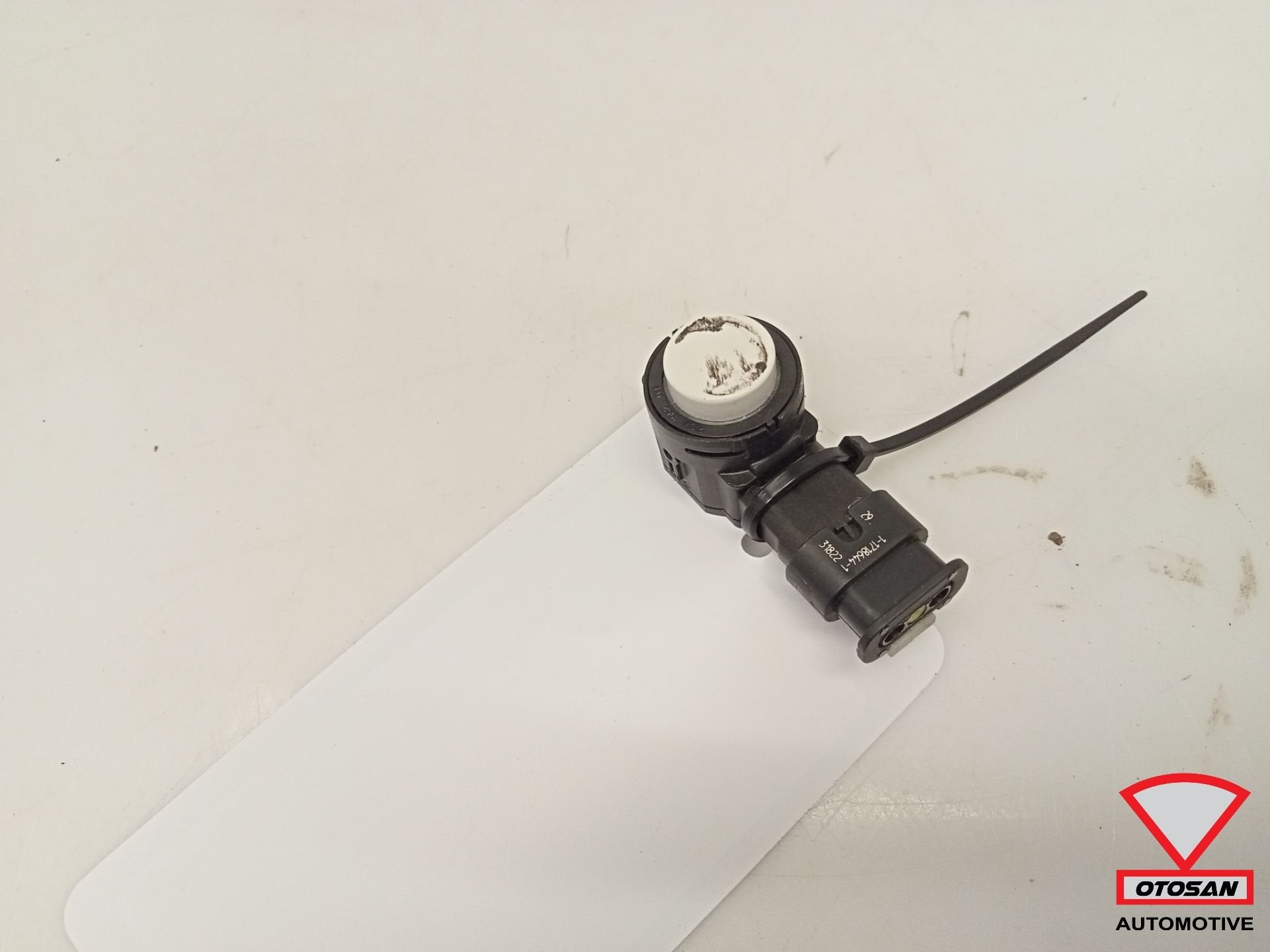 Capteur de stationnement PDC BMW s rie 1 2 3 9826949 6620982, Autos : Pièces & Accessoires, Petuelring 130
80788  Munich, DE, Info@bmw.de