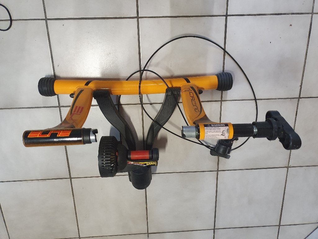 Rollentrainer, Vélos & Vélomoteurs, Enlèvement, Utilisé