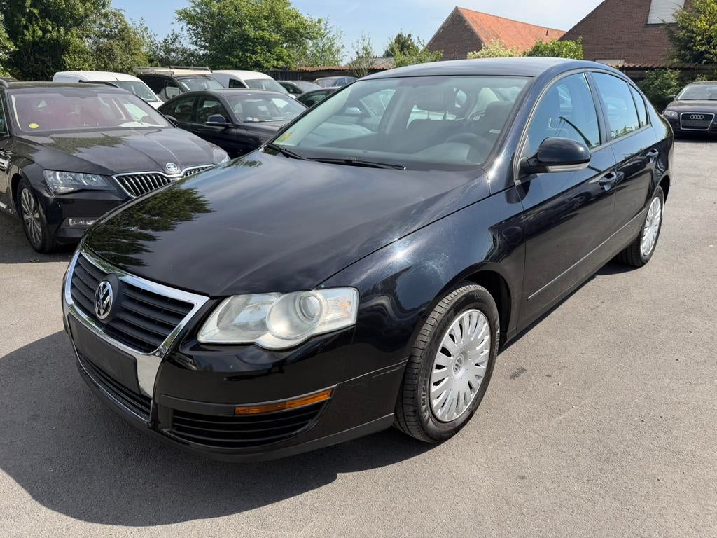 VW PASSAT DIESEL 1.9 EU4, Auto's, Volkswagen, Stof, 4 cilinders, Zwart, Bedrijf