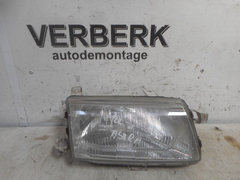 PHARE / OPTIQUE AVANT DROIT Astra F (53 / 54 / 58 / 59), Opel, Opel Automobile GmbH, Utilisé, Kontakt-opel@opel.com