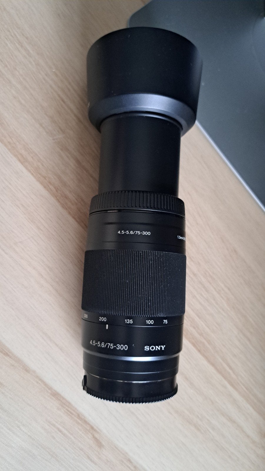 sony objectif appareil photo 75-300 mm comme neuf, Enlèvement ou Envoi, Comme neuf, Sony