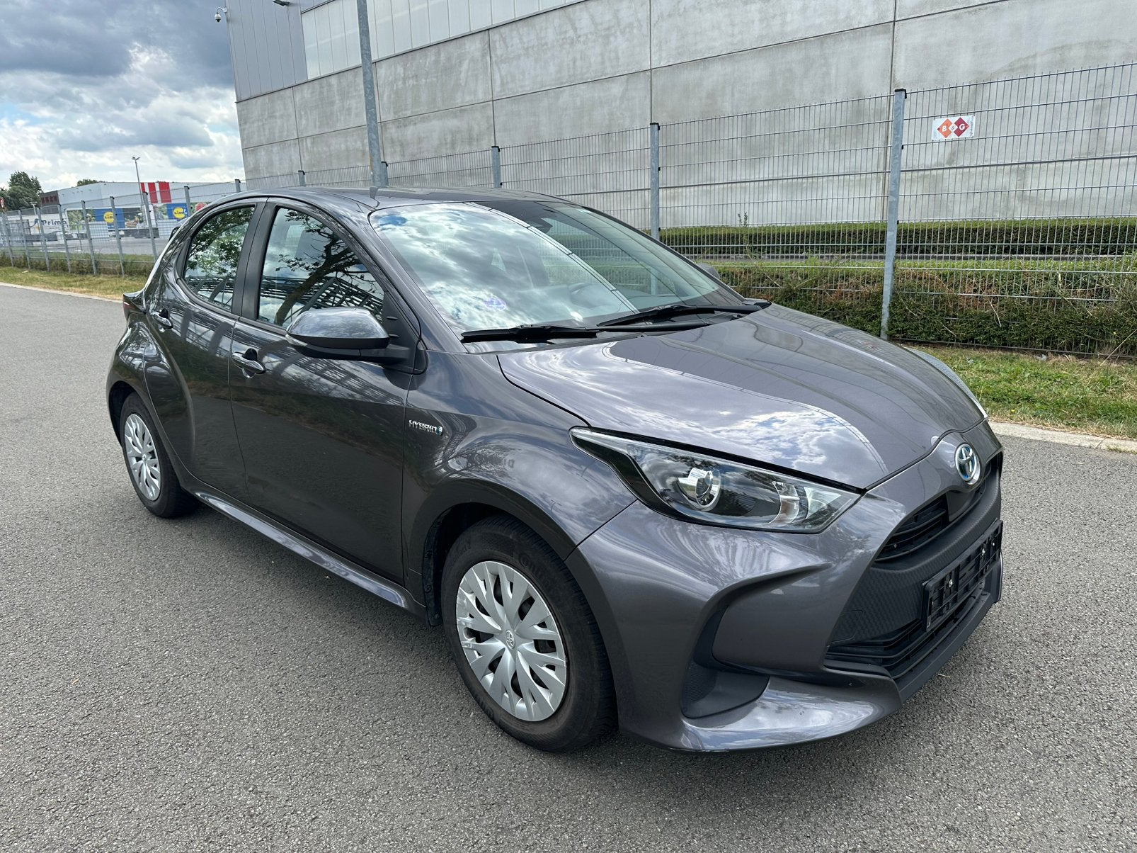 Toyota Yaris|1.5Hybride/Benzine|Automaat|Garantie+Keuring, Auto's, Toyota, Automaat, Dealer onderhouden, Euro 6, 1495 cc