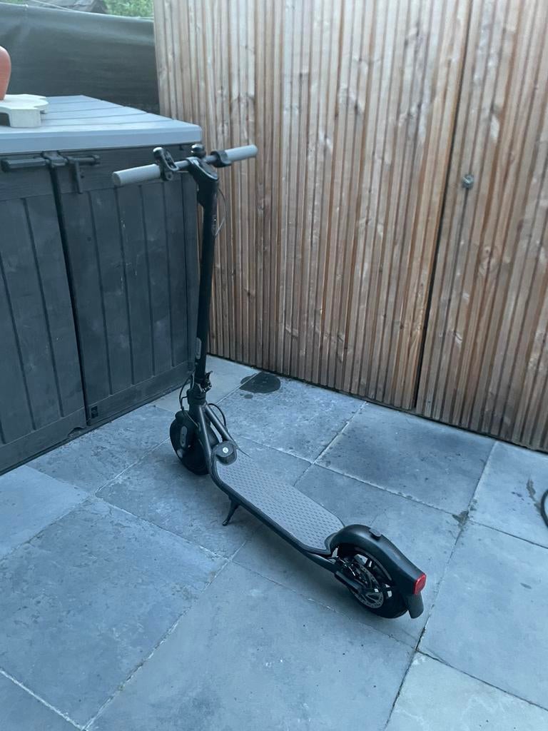 Elektrische step Ninebot f1, Ophalen, Zo goed als nieuw