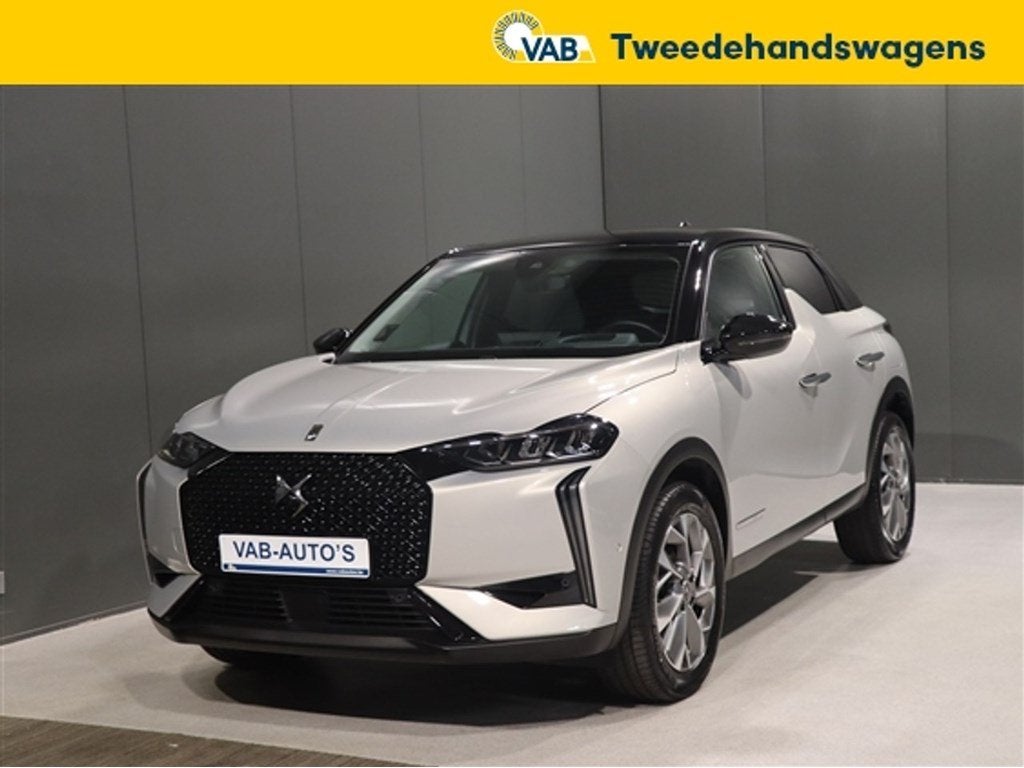 DS DS 3   1.2 Turbo 130 ESPRIT DE VOYAGE, Autos, DS, Argent ou Gris, Achat, Entreprise, 5 portes