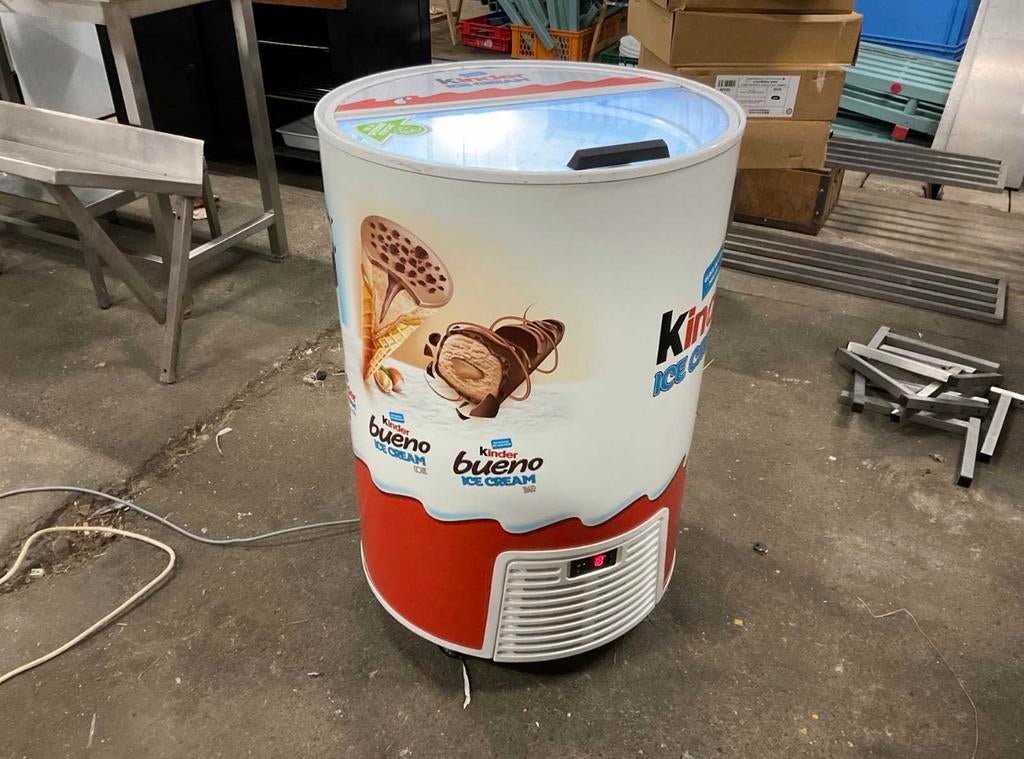 Kinder Bueno ijsvriezer / display freezer – professioneel, Ophalen, Gebruikt, Koelen en Vriezen
