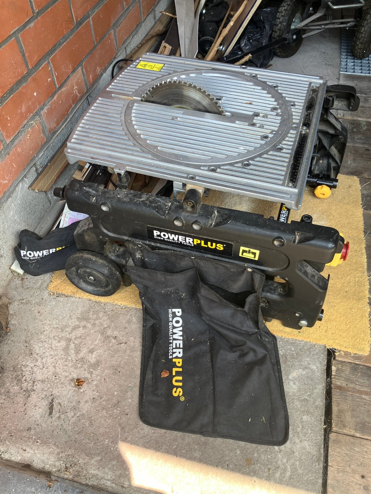 PowerPlus X07587 VERSTEKZAAG 'FLIPOVER' 2000W, Doe-het-zelf en Bouw, Gereedschap | Zaagmachines, Ophalen, Gebruikt, Overige typen