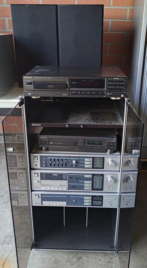 Sanyo installatie met kast., Ophalen, Philips