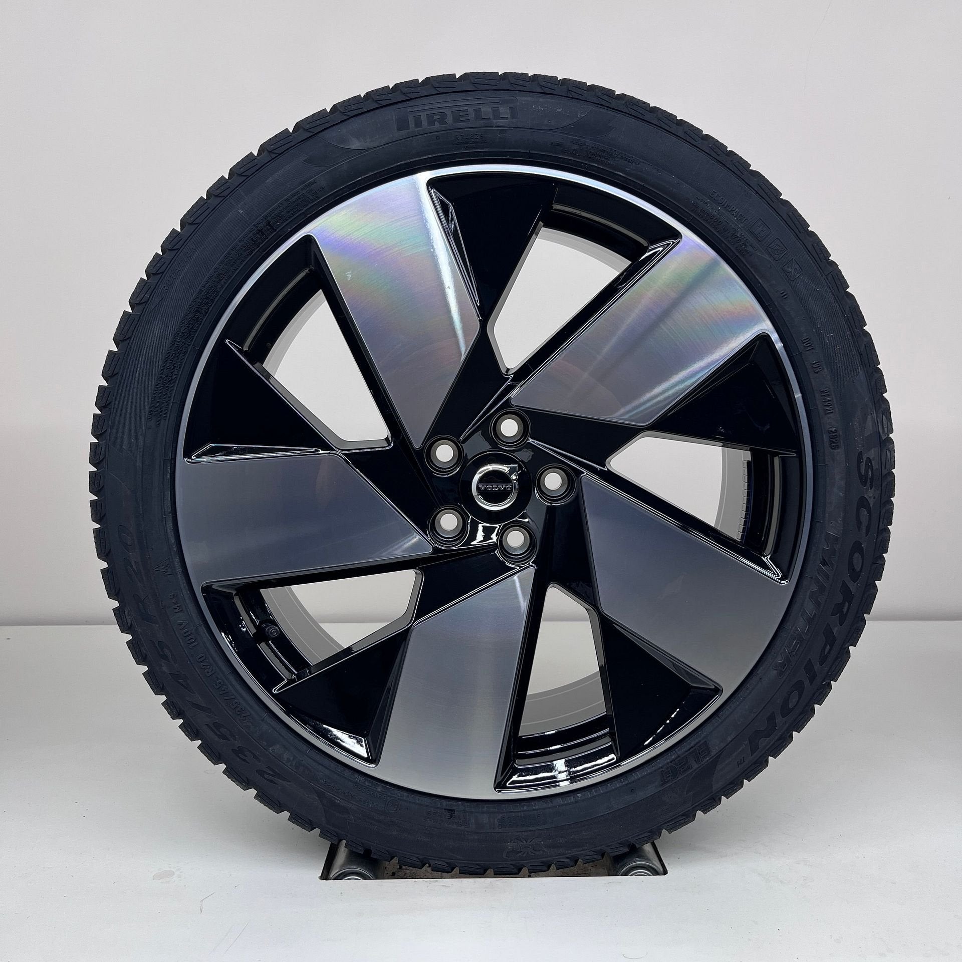 Volvo EX40 - 20 inch - winterbanden NIEUW, 255 mm, Banden en Velgen, Nieuw, Personenwagen