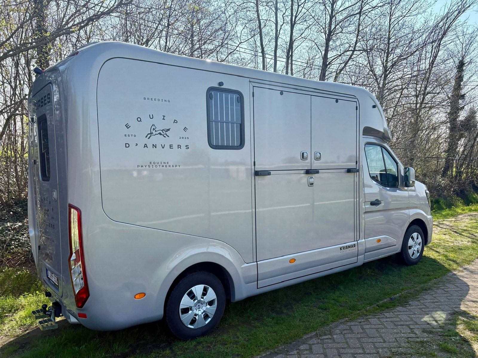 Krismaar paardencamionette te huur, Ophalen, Zo goed als nieuw, Overige typen