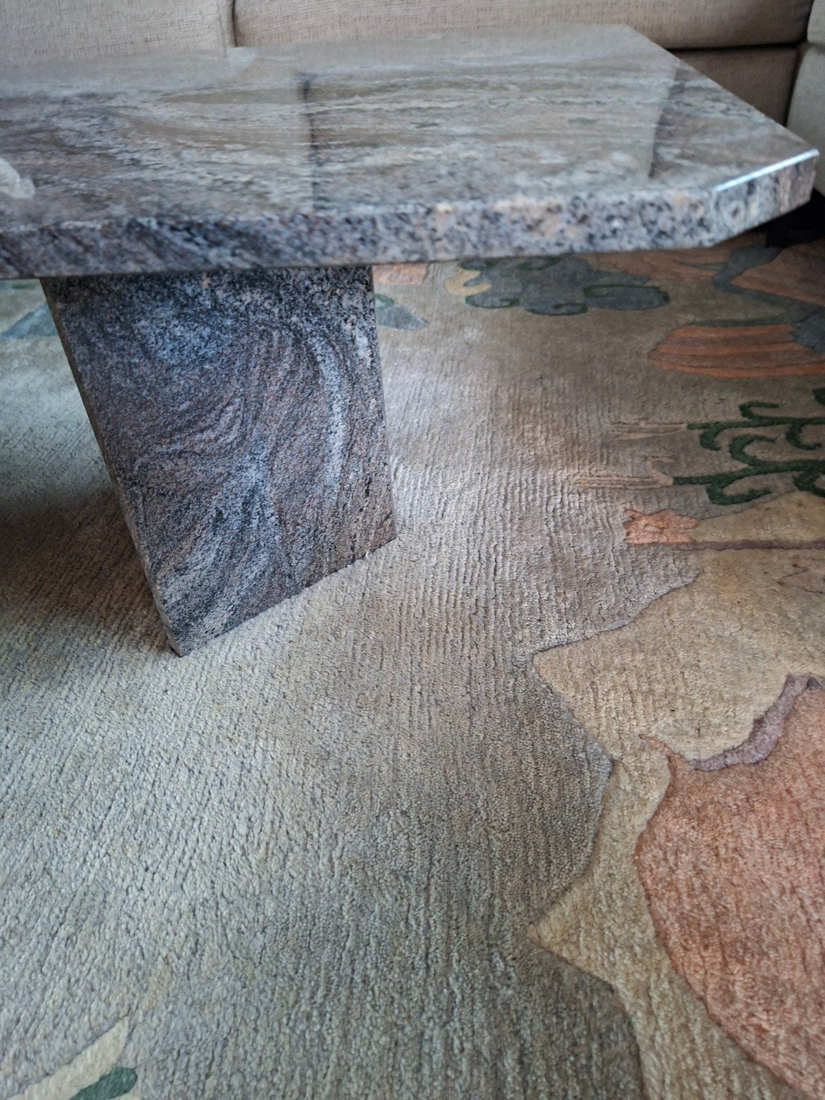 Tafel  en salon  Tafel   in graniet, Huis en Inrichting, Ophalen