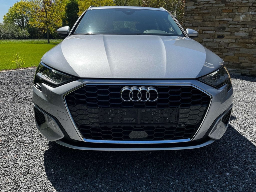 Audi A3 Audi A3 Sportback 40 TFSI e PHEV S-TRONIC 204CV, 1395 cm³, Argent ou Gris, Achat, Noir