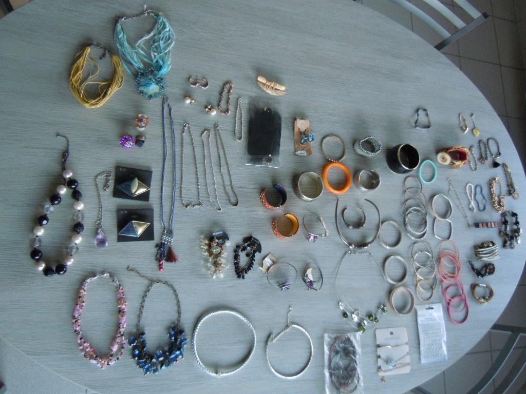 sieraden - juwelen - armbanden - kralen -ringen, Enlèvement ou Envoi