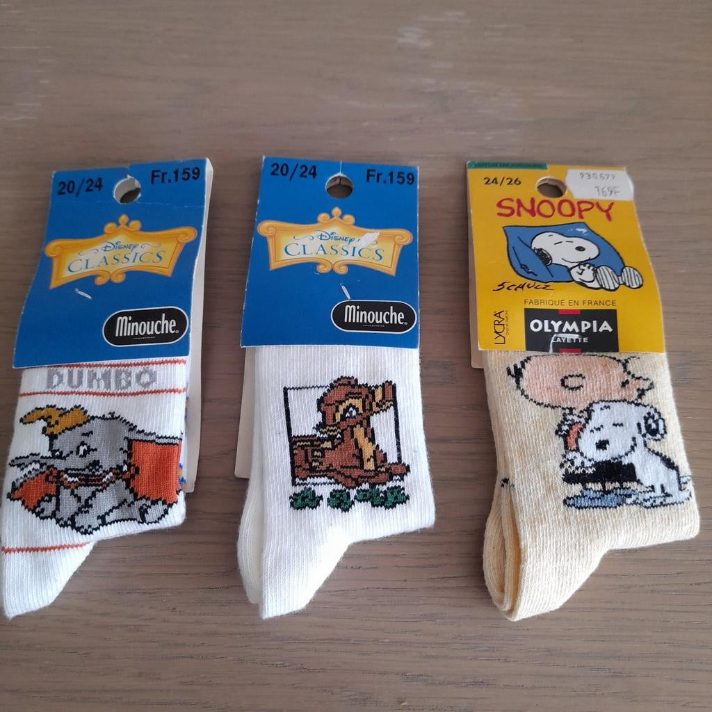 3 paar leuke kindersokjes  Disney en Snoopy., Enlèvement ou Envoi, Neuf, Chaussettes