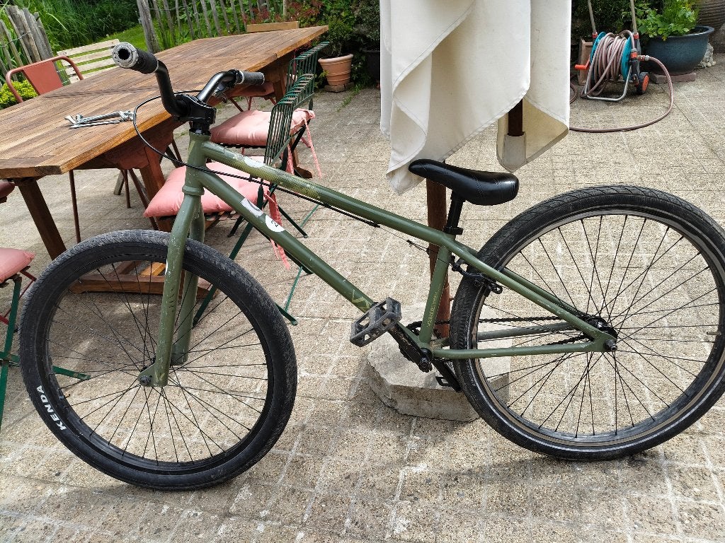 VTT Dirt - Verde Theory DJ26, Frein sur jante, 26 pouces ou plus, Enlèvement, Utilisé