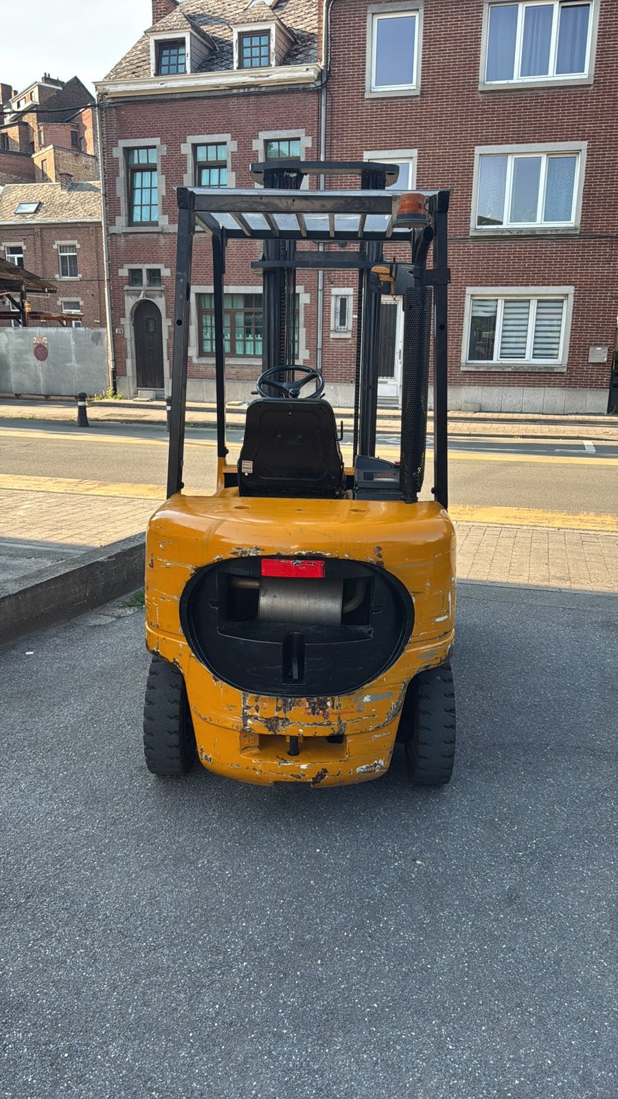 Clark elevateur Diesel 2500 kg CATERPILLAR, Articles professionnels, Enlèvement, Diesel