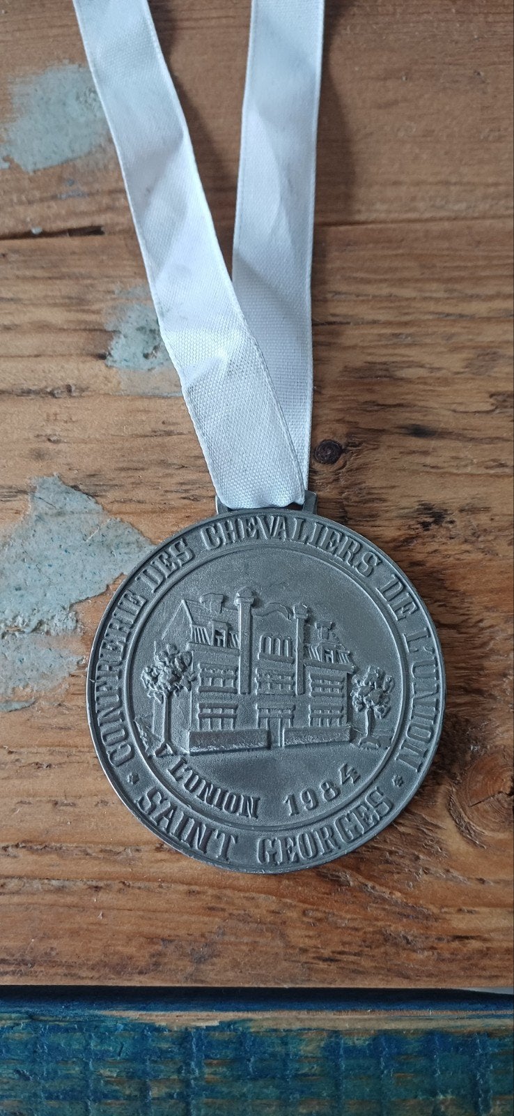 Médaille Confrérie des Chevaliers de L'Union Saint-Georges, Timbres & Monnaies, Pièces & Médailles, Enlèvement ou Envoi