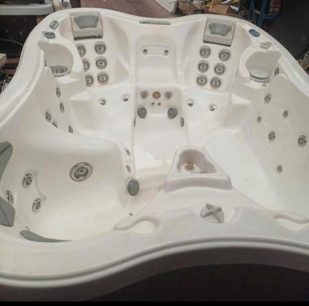 Jacuzzi taille 1 SARENA BAY=>>MAINTENANT AVANT 4000€ AVEC UN, Jardin & Terrasse, Accessoires de piscine, Enlèvement ou Envoi