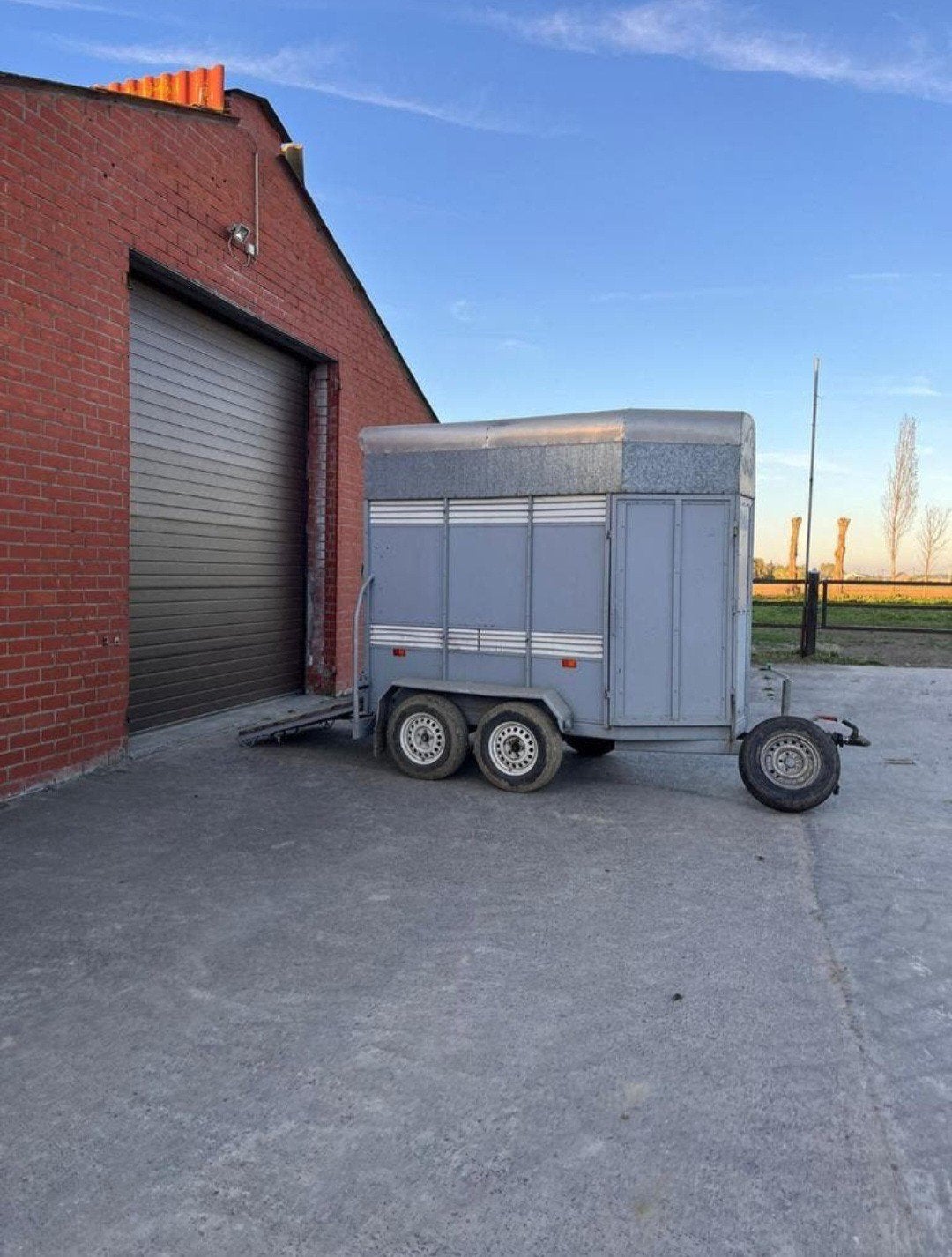 Remorque pour 1,5 cheval, Enlèvement