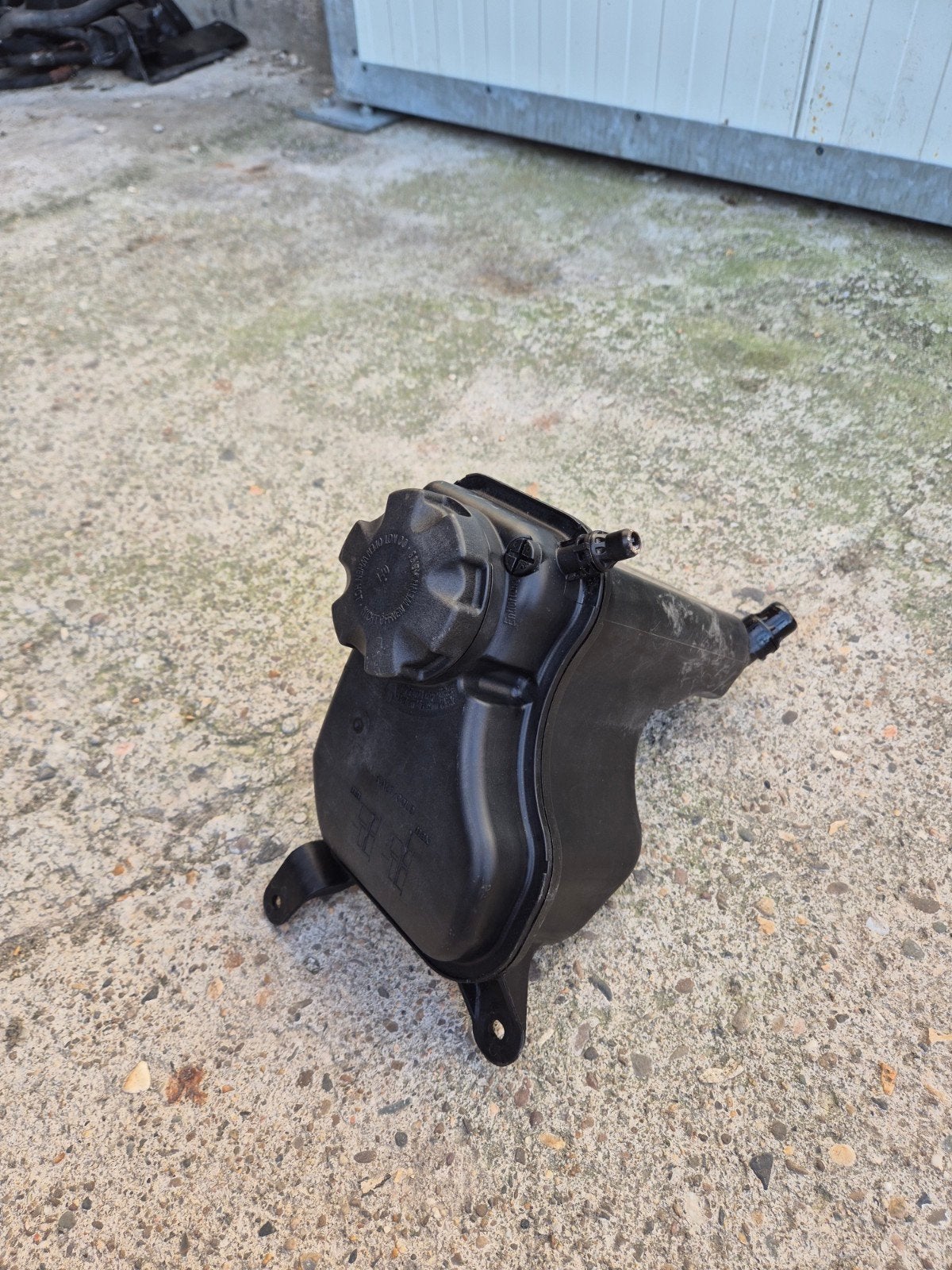 BMW E90 reservoir koelvloeistof, Ophalen, BMW