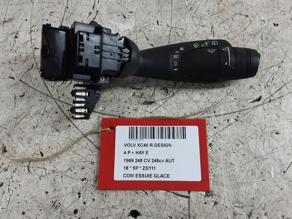 COMMODO ESSUIE-GLACE Volvo XC40 (XZ) (31481373), Info@volvocars.com, Volvo Car Germany GmbH, Siegburger Straße 229
50679  Köln, DE