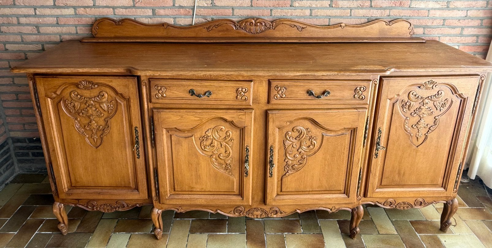 Buffet classique en chêne de style Louis XV, Maison & Meubles, Enlèvement, Comme neuf, Chêne